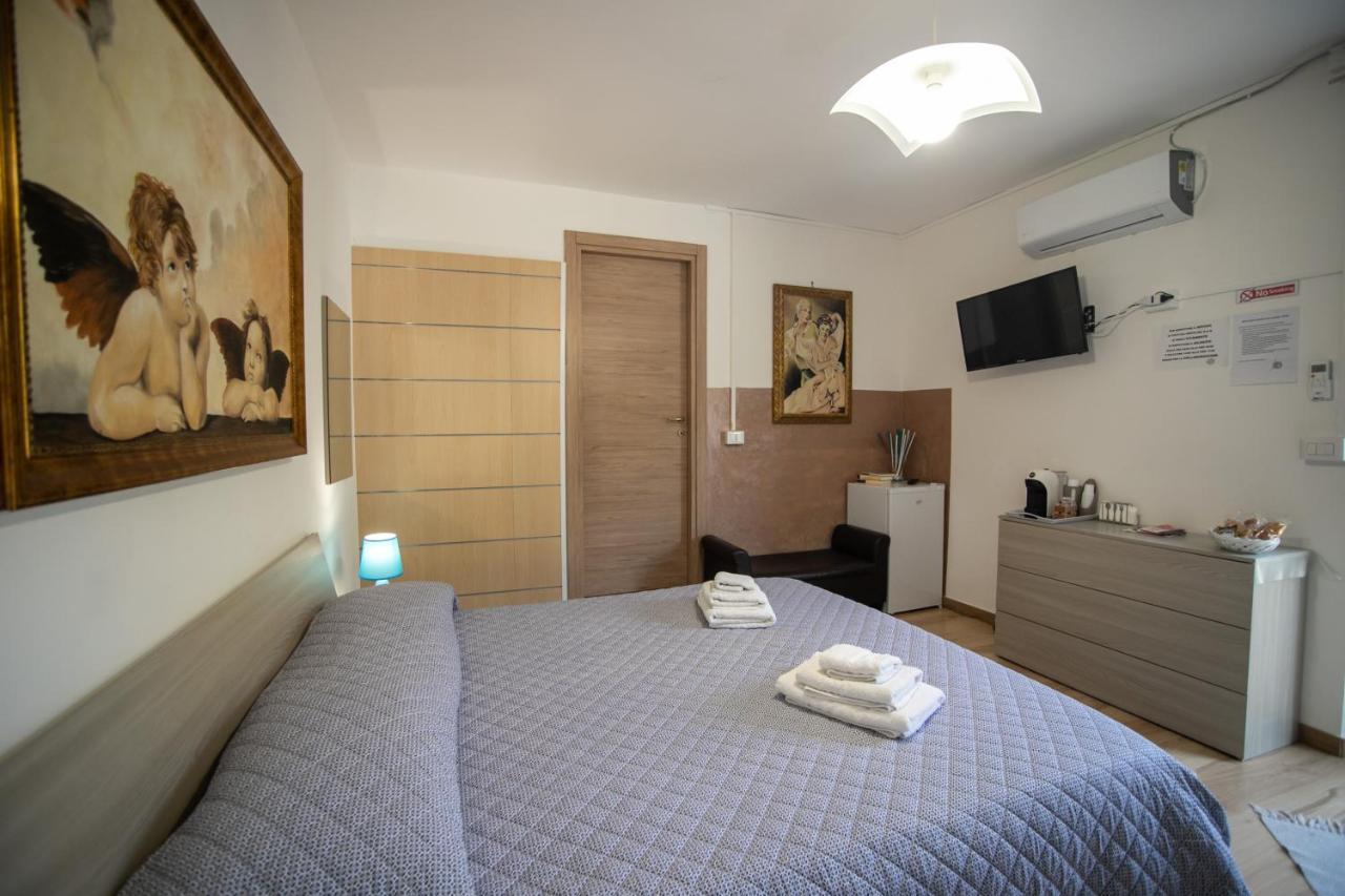 Royal Rooms Terracina Dış mekan fotoğraf
